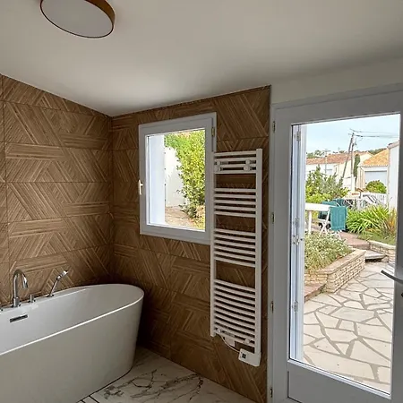 Renovated House 150m From 400m Centre * لا ترانش سور مير