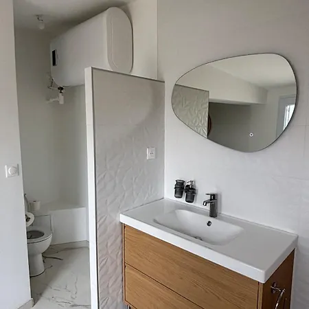 Renovated House 150m From 400m Centre * لا ترانش سور مير